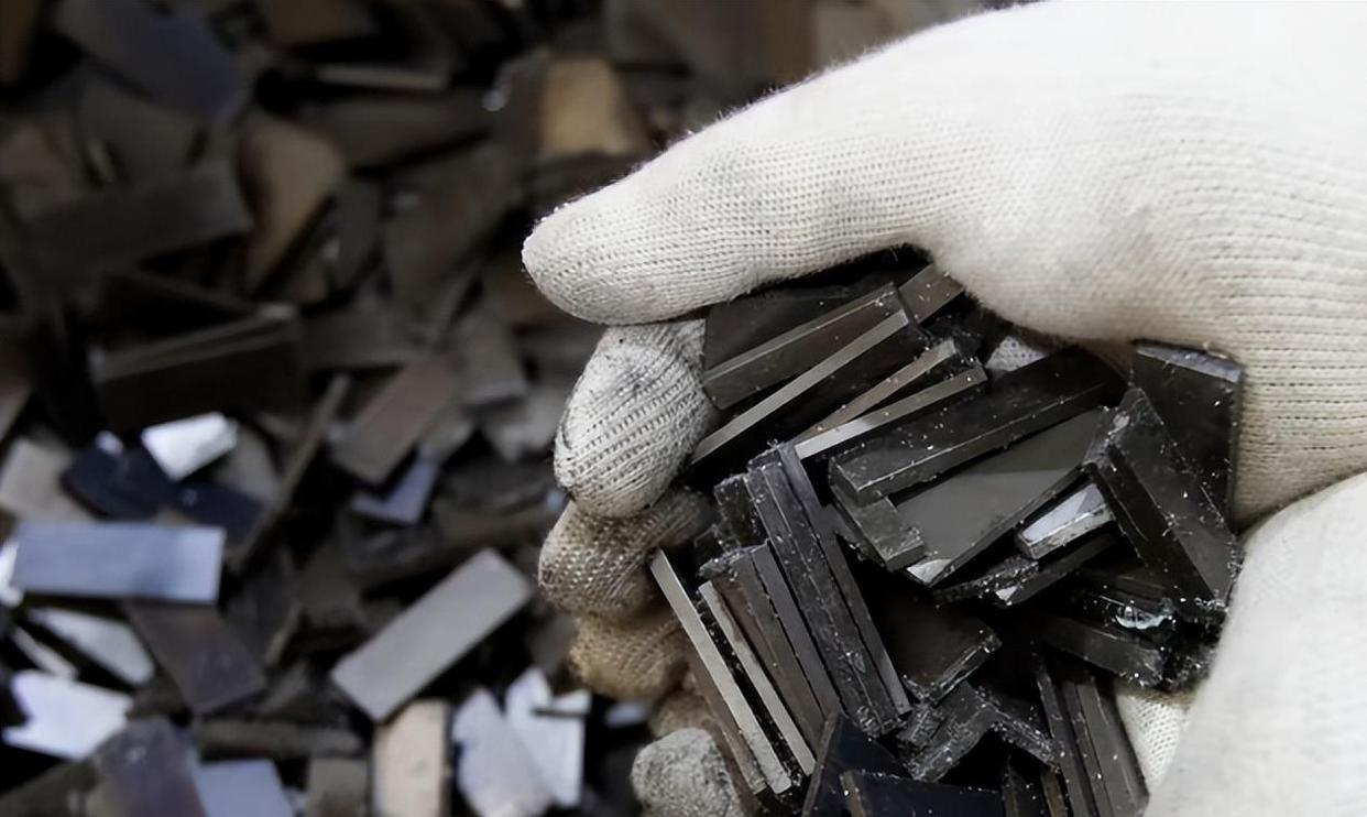 China has warned Western enterprises not to hoard  rare earth metals.